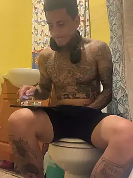 Snapshot of freaknine69 chatting on 02/13/26, 06:09 freaknine69 online show from 02/13/26, 06:09