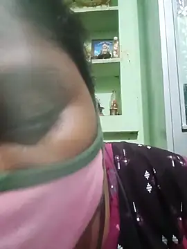 Snapshot of tamilkaviya431 chatting on 07/03/26, 05:52 tamilkaviya431 online show from 07/03/26, 05:52