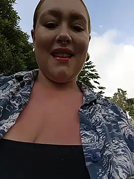 Snapshot of Freckless_ chatting on 02/21/26, 08:43 Freckless online show from 02/21/26, 08:43