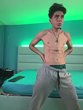 Snapshot of abrilandjulian chatting on 02/19/26, 12:23 abrilandjulian online show from 02/19/26, 12:23