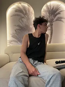 abrilandjulian online show from 04/03/26, 12:03