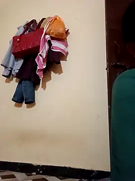 Snapshot of BIG_KRISHMA_NENA chatting on 04/04/26, 03:42 BIG KRISHMA NENA online show from 04/04/26, 03:42