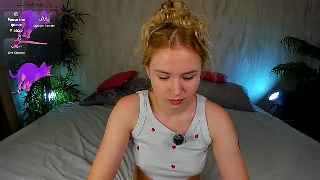 Linda  Bloom online show from 06/30/26, 12:44