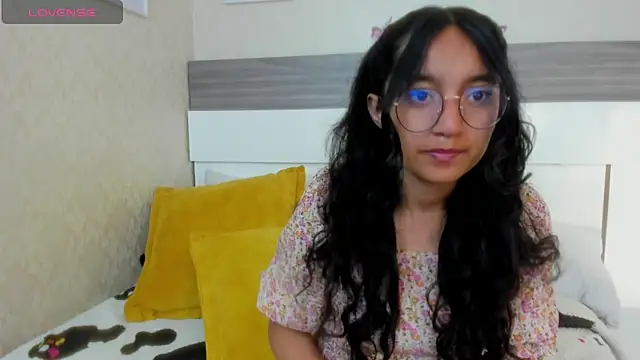 Emilyblussh online show from 02/23/26, 06:16