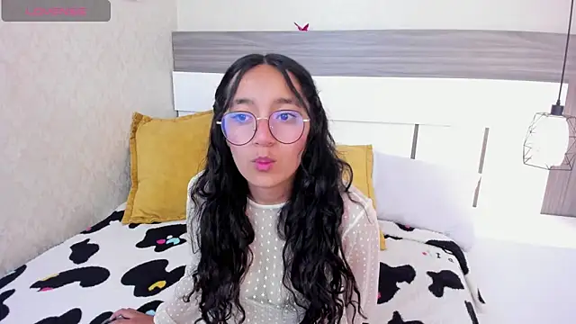 Emilyblussh online show from 03/11/26, 06:36