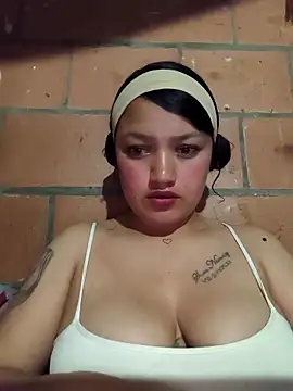 Bloom Dahlia online show from 03/26/26, 02:28