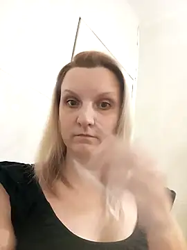 SusanGold9211 online show from 02/27/26, 09:42