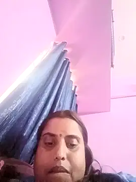 Snapshot of Tamil_Santhiya_ chatting on 02/28/26, 03:29 Tamil Santhiya online show from 02/28/26, 03:29