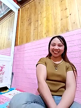 Pretty girl 2 online show from 02/16/26, 08:54