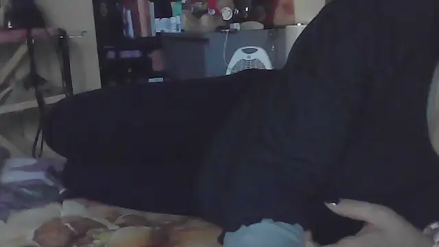 Snapshot of luanahot1 chatting on 02/17/26, 12:45 luanahot1 online show from 02/17/26, 12:45