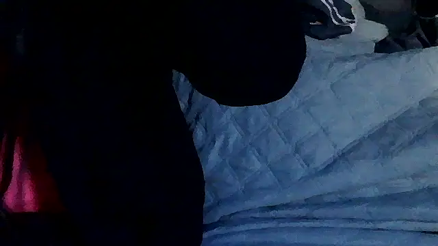 luanahot1 online show from 04/26/26, 10:02