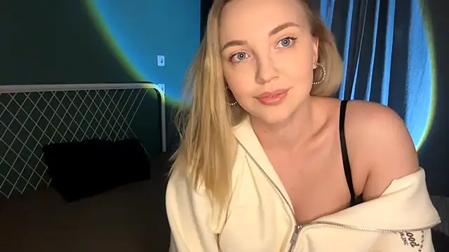 Snapshot of Miabby3 chatting on 02/14/26, 03:42 Miabby3 online show from 02/14/26, 03:42