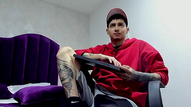 Snapshot of JoshBeech chatting on 02/25/26, 12:37 JoshBeech online show from 02/25/26, 12:37