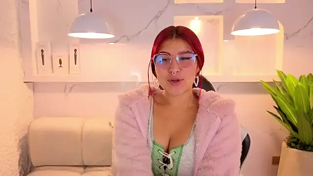 Snapshot of emily__tp chatting on 02/25/26, 12:37 emily tp online show from 02/25/26, 12:37