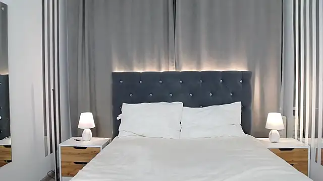 VikkyVonn online show from 05/18/26, 10:10