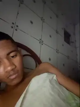 Snapshot of jujubinha1028 chatting on 02/28/26, 02:45 jujubinha1028 online show from 02/28/26, 02:45