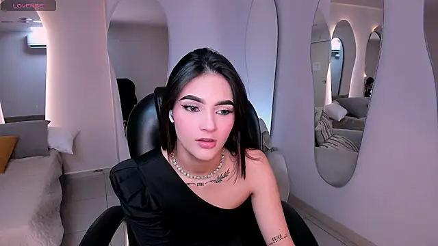 CarolineEvans x online show from 03/09/26, 05:22