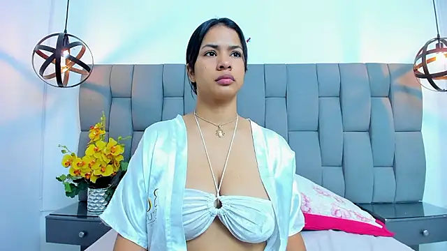 Snapshot of lunavarela chatting on 02/21/26, 11:55 lunavarela online show from 02/21/26, 11:55