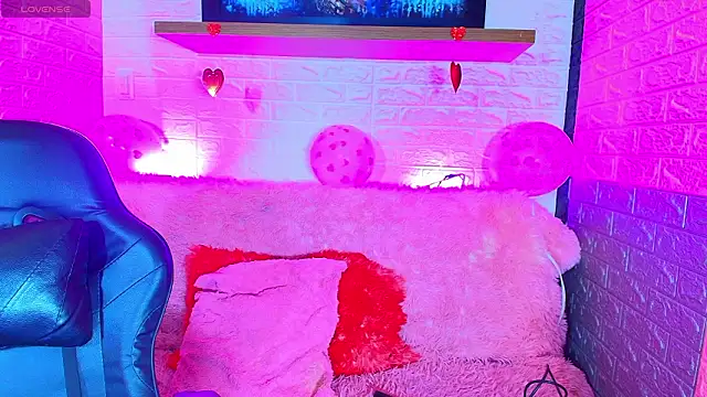 kiim xxx katta online show from 03/25/26, 11:27