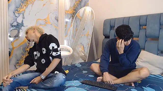 YOUNG BOYS HELL online show from 05/22/26, 01:24