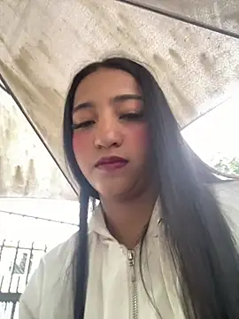 Daniela Pink online show from 05/13/26, 11:07