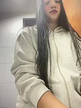 Daniela Pink online show from 05/18/26, 11:16