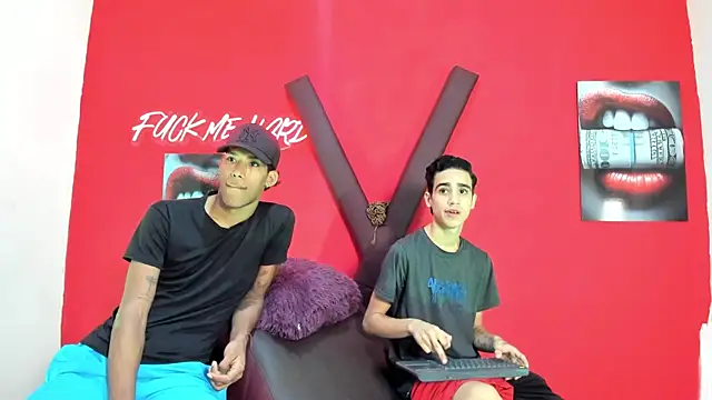 Snapshot of GREEN_BOYS chatting on 02/24/26, 07:28 GREEN BOYS online show from 02/24/26, 07:28