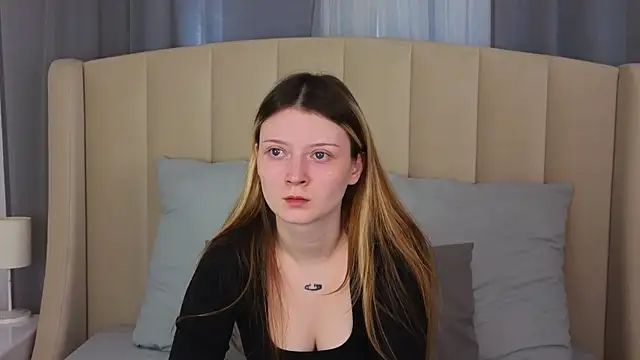 AlyssFrost online show from 07/14/26, 02:05