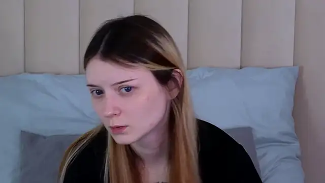 AlyssFrost online show from 07/24/26, 01:58
