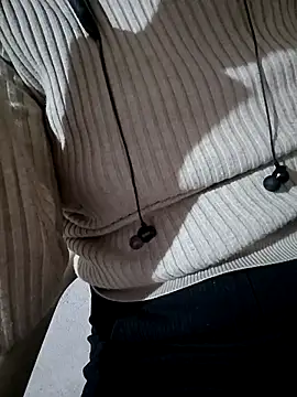 taniya0 online show from 02/25/26, 12:31