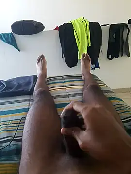 isuru lakshan online show from 02/17/26, 12:01