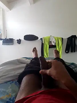 isuru lakshan online show from 02/25/26, 01:32