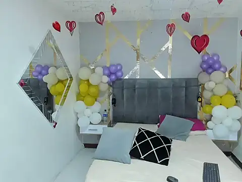 Snapshot of victoriaa_tall chatting on 02/19/26, 02:51 victoriaa tall online show from 02/19/26, 02:51