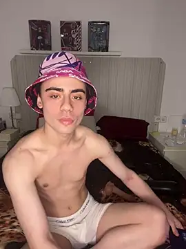 YourFavouriteTwink online show from 02/25/26, 10:30