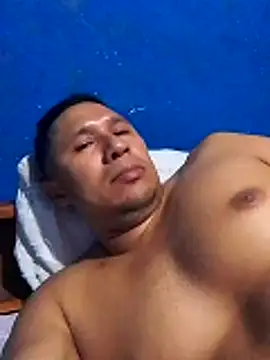 Snapshot of deiner13 chatting on 02/18/26, 09:33 deiner13 online show from 02/18/26, 09:33