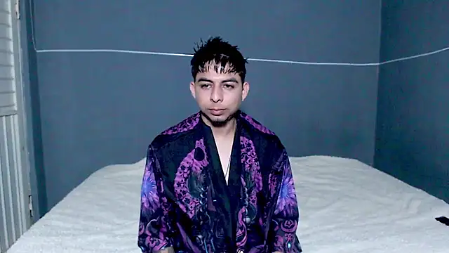 Snapshot of polloCol4U chatting on 03/02/26, 10:27 polloCol4U online show from 03/02/26, 10:27