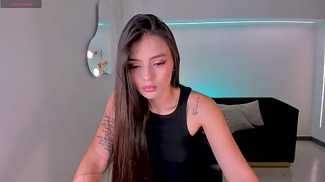 JulietteMoreau online show from 02/28/26, 08:10