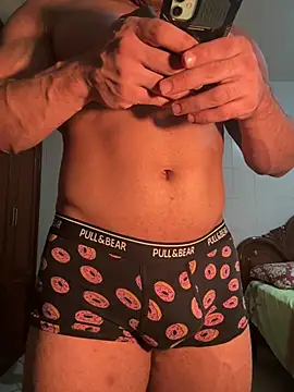 Valentinacouple online show from 06/04/26, 05:35