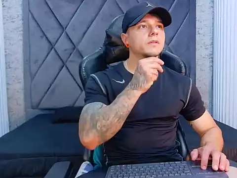 TYSONRICH1 online show from 02/26/26, 06:18