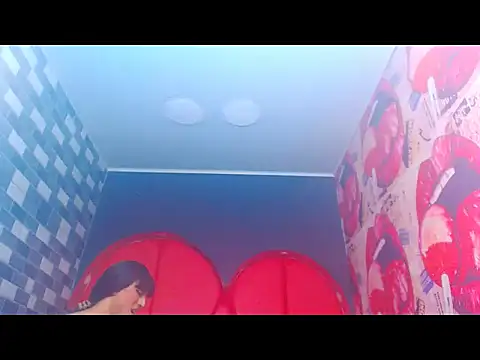 Snapshot of charlottxjuless chatting on 02/25/26, 02:27 charlottxjuless online show from 02/25/26, 02:27