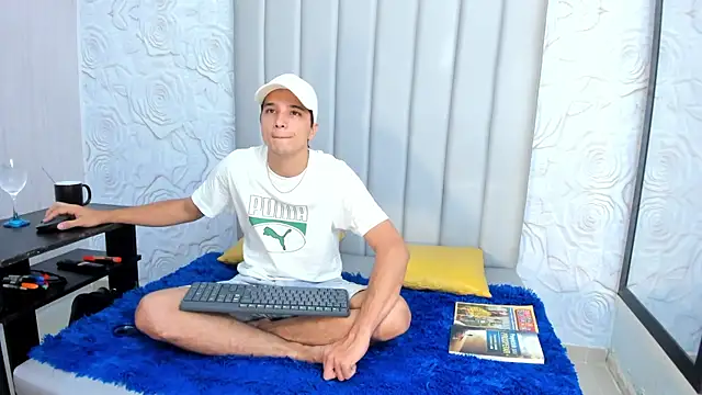 Snapshot of bad_boy_cum_ chatting on 02/18/26, 03:57 bad boy cum online show from 02/18/26, 03:57