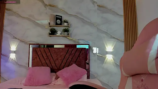 your whore Salome online show from 04/04/26, 06:38