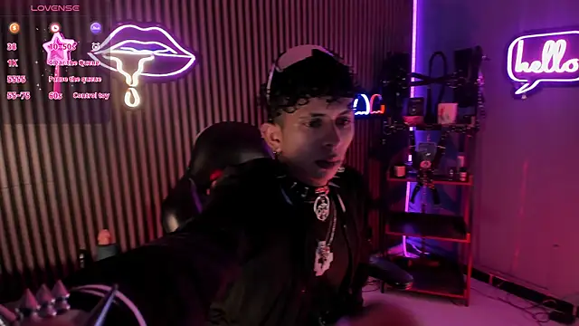 Maximoking26 online show from 04/13/26, 03:45