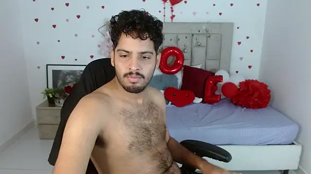 Snapshot of mister_fox723 chatting on 02/21/26, 05:19 mister fox723 online show from 02/21/26, 05:19