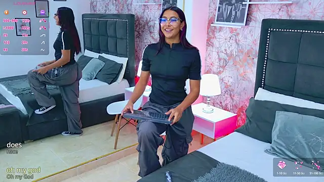 Raven Gloomy online show from 05/25/26, 12:22