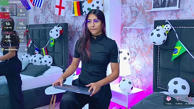 Raven Gloomy online show from 06/30/26, 12:28