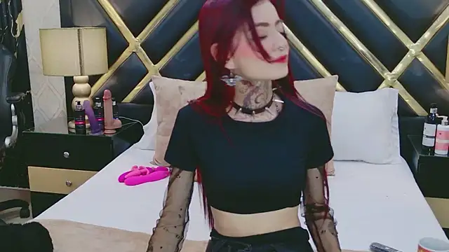 AntonellaEscudero online show from 04/14/26, 07:42