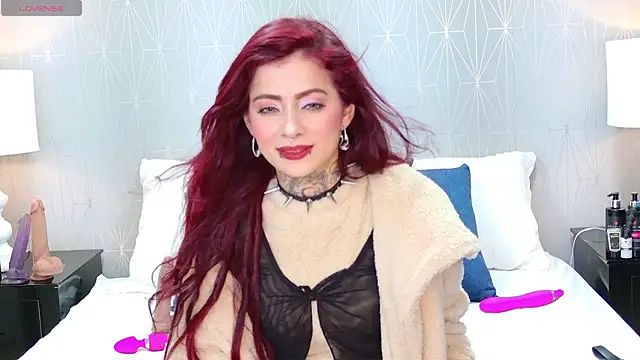 Snapshot of AntonellaEscudero chatting on 07/02/26, 03:45 AntonellaEscudero online show from 07/02/26, 03:45