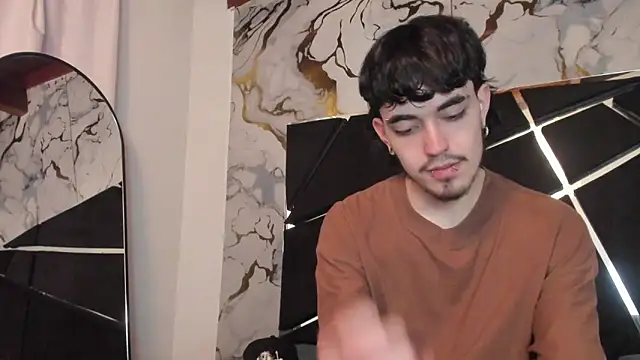 Couple In Heat online show from 04/16/26, 08:42