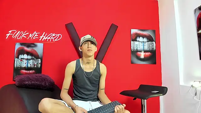 Snapshot of BOYS_PLAY chatting on 02/20/26, 01:22 BOYS PLAY online show from 02/20/26, 01:22